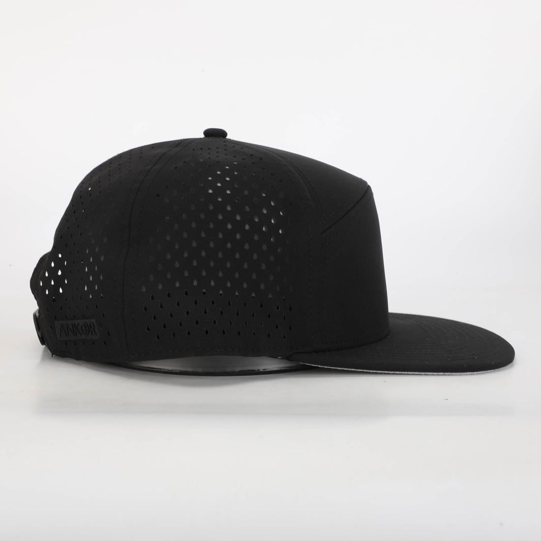 The Carrier XL Performance Flat-bill Hat